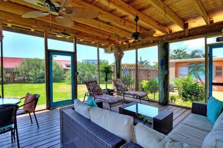 Spanish Village Cottage W Private Cabana Port Aransas Eksteriør billede